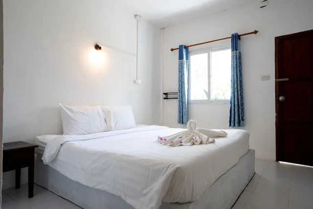 بنغل بسرير كينج، Isara Lanta Resort 2/7