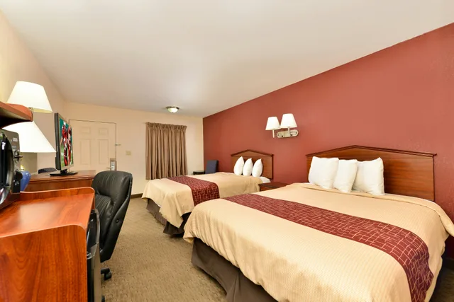 غرفة ديلوكس بسريرين كوين، Red Roof Inn Dalton 2/7