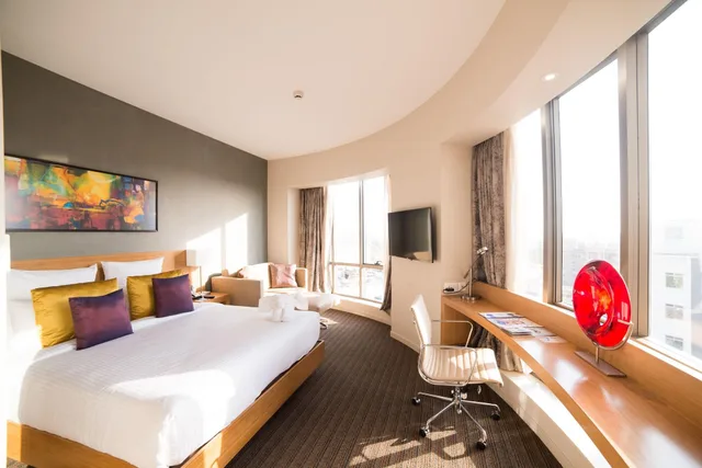 غرفة تنفيذية، Novotel Lucknow Gomti Nagar 1/3