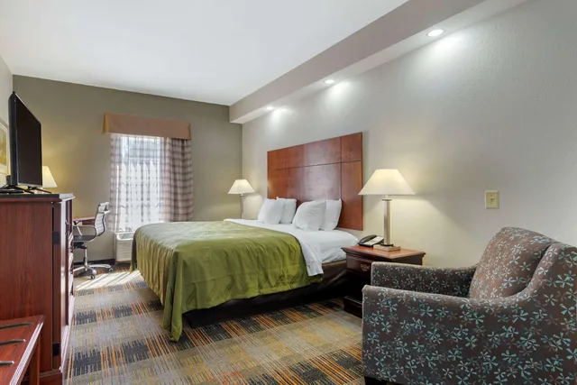 Room, King Bed, Quality Inn Newnan - Atlanta South 3/6
