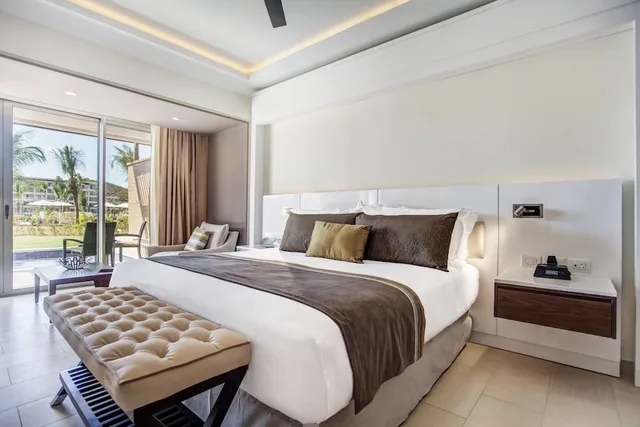 Diamond Club, Junior Suite, Luxury, King Bed, Ocean View, Sofa، Royalton Saint Lucia An Autograph Collection All Inclusive Resort 1/10
