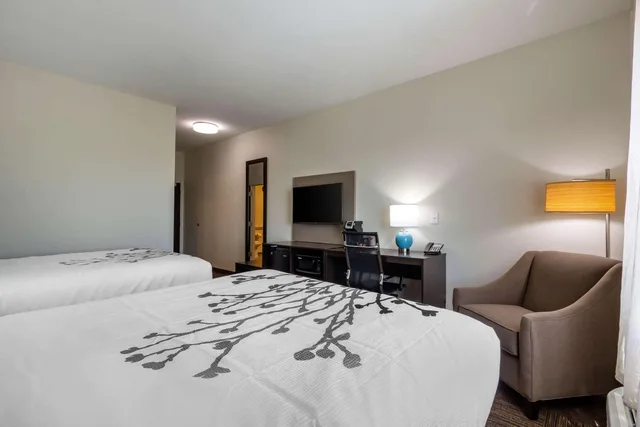 غرفة بسريرين كوين، Sleep Inn & Suites Tampa South 2/4