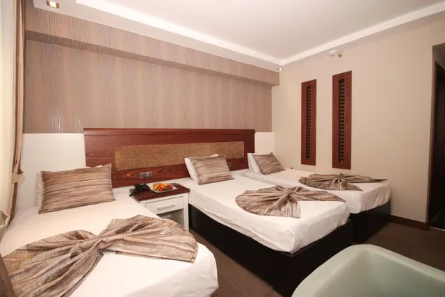 جناح، mostar hotel prestige 3/10