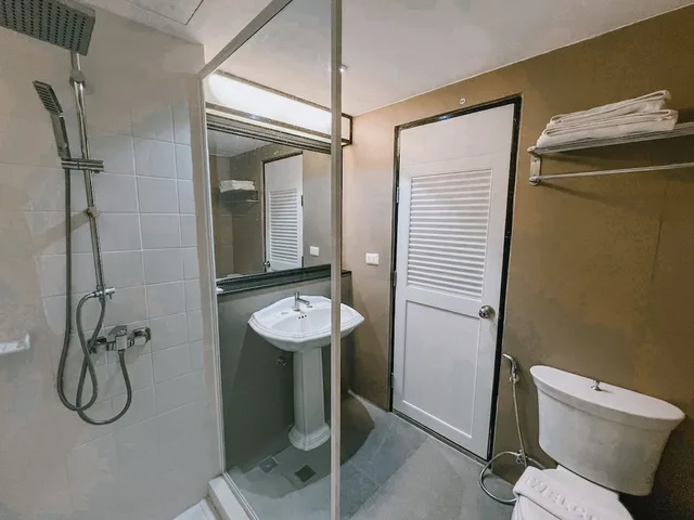 غرفة قياسية بسرير كوين، Prs Hotel 6/8