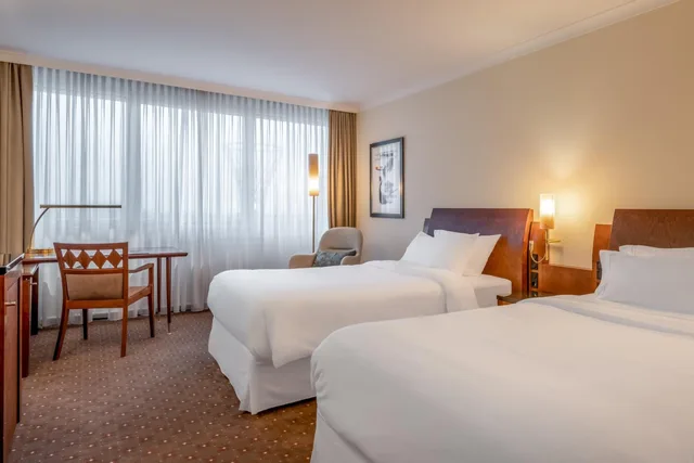 غرفة ديلوكس بسرير فردي، The Westin Grand Munich 1/5