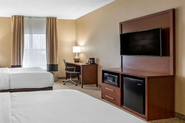 غرفة بسريرين كوين لذوي الإعاقة، Comfort Inn Louisville Southwest 2/5