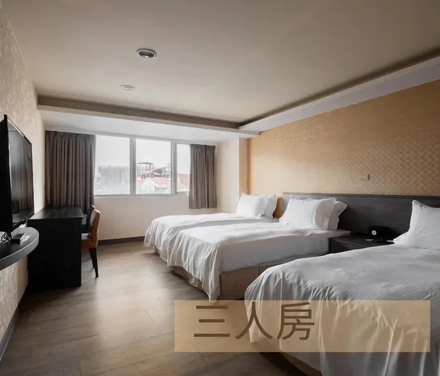 غرفة كلاسيكية ثلاثية بثلاثة أسرّة، West Hotel 2/3