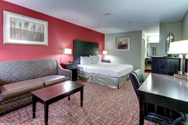 غرفة ديلوكس بسرير كينج، Motel6 Arlington, TX 3/6