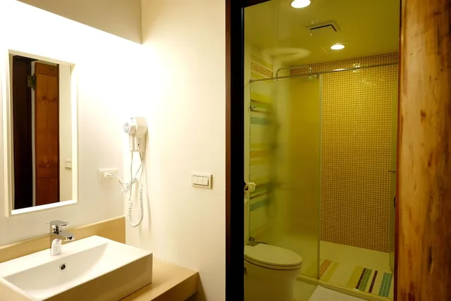 غرفة ديلوكس بسرير كوين بغرفتي نوم، Shire Homestay 7/8
