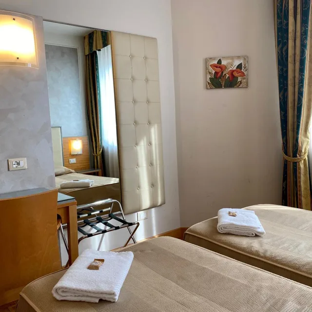 غرفة بسريرين منفصلين، Hotel Riviera 7/7
