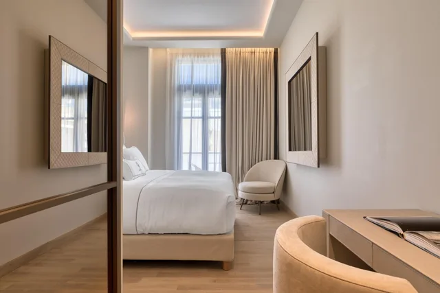 غرفة قياسية بسرير مزدوج بإطلالة على المدينة، Grand Hotel Kalamata 5/6
