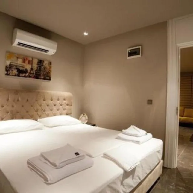 جناح تنفيذي، Upper House Hotel 2/10