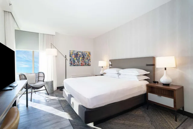 جناح بسرير كينج، The Bethesdan Hotel, Tapestry Collection by Hilton 1/7