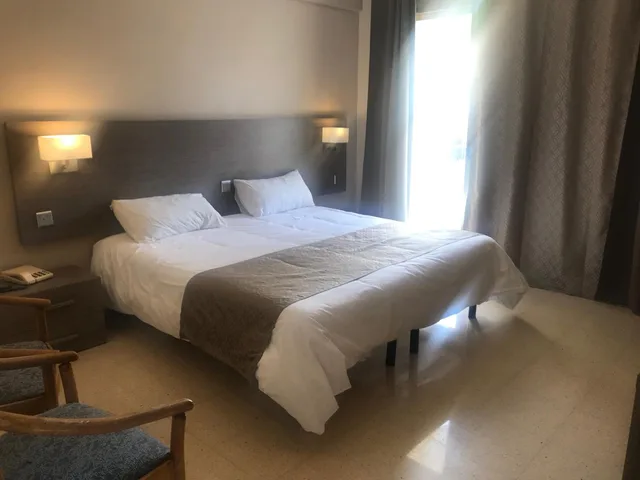 غرفة بسرير مزدوج أو سريرين منفصلين بإطلالة جزئية على البحر، Primera Hotel 6/10