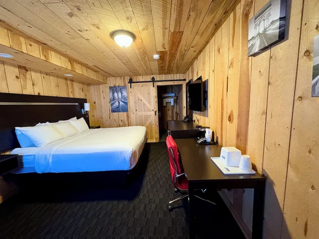 غرفة بسرير كينج مع أريكة، Americas Best Value Inn-Wall 5/10