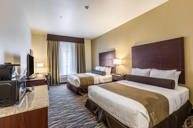 Room, 2 Queen Beds, Accessible, Cobblestone Inn & Suites - Ashland 6/7