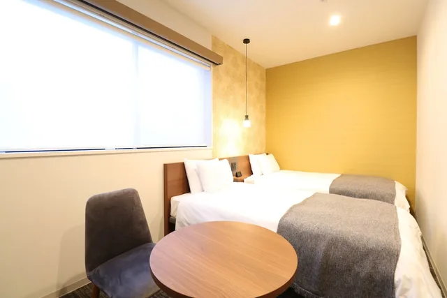 Twin Room, M's Hotel Nijojo Oike 4/7