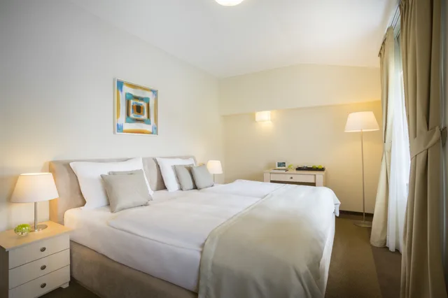 1 Bedroom, Apartment, King Bed, Sea View, Sofa, Balcony or Terrace, REMISENS VILLA BELVEDERE 2/7
