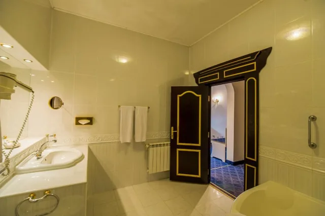 غرفة سوبيريور بسرير مزدوج، Aurelius Hotel 1/1
