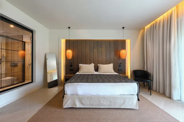 غرفة بريميوم بسرير مزدوج أو سريرين منفصلين بإطلالة على البحر بشرفة، Baia Bodrum Hotel 1/7