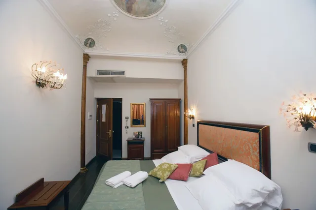 غرفة سوبيريور بسرير مزدوج، Hotel Domus Florentiae 5/10