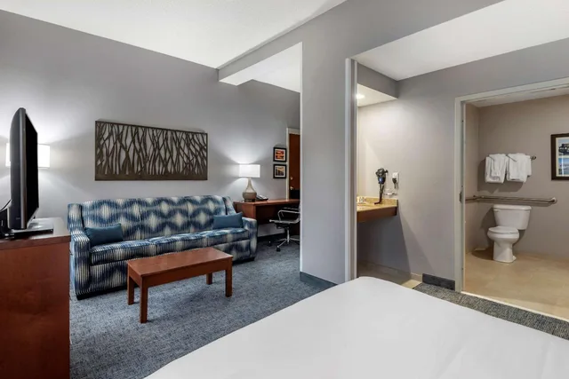 جناح بغرفة نوم واحدة لذوي الإعاقة، Comfort Suites near Birkdale Village Huntersville 8/10