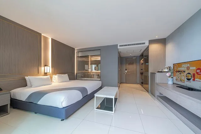 غرفة كلاسيكية غراند ديلوكس بسرير كينج، Mandarin Eastville Pattaya 1/10