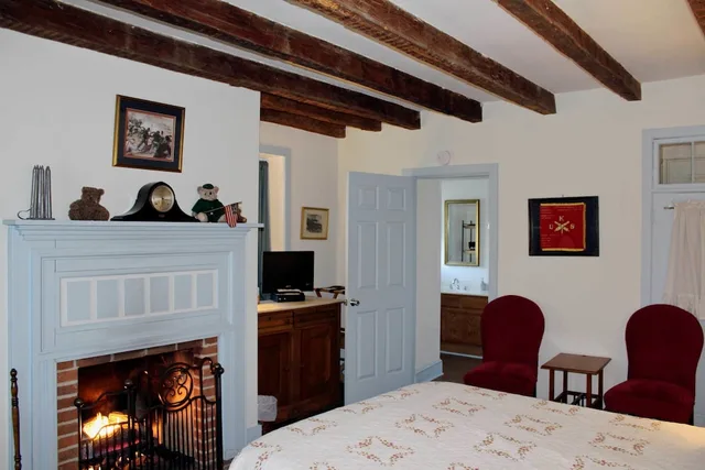 Graham, Queen Bed, Battlefield Bed &amp; Breakfast Inn 10/10
