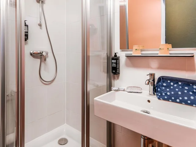 غرفة قياسية بسريرين منفصلين، Ibis Styles Lyon Croix Rousse 9/10