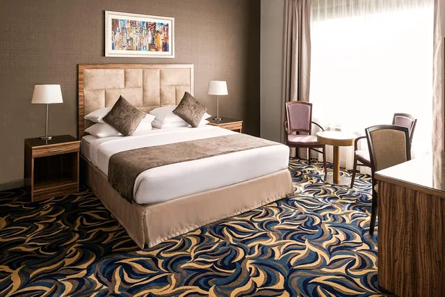 غرفة قياسية بسرير مزدوج أو سريرين منفصلين، Emirates Plaza Hotel 3/5