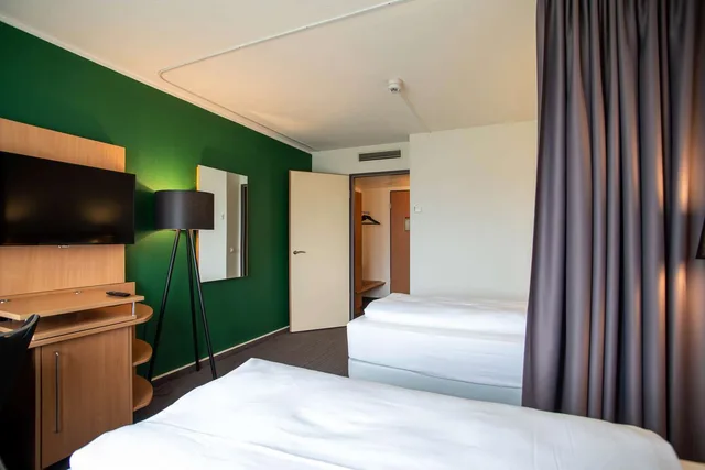 Business, Convertible Double Bed، Best Western Conference Airporthotel Frankfurt-Moerfelden 4/10