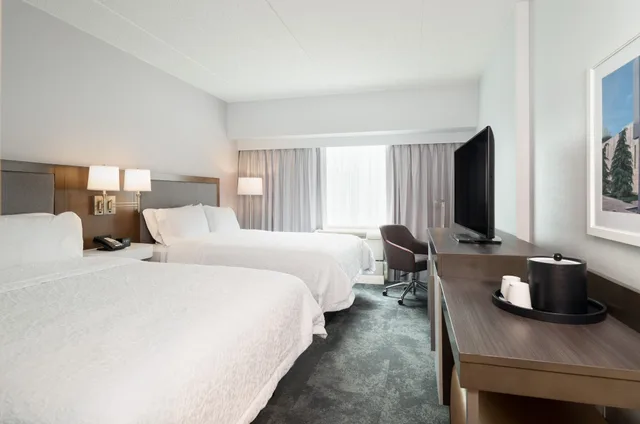 Classic, 2 Queen Beds, Hampton Inn Philadelphia Center City Convention Center 1/3