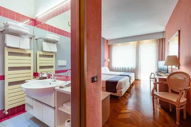 Executive, Single, Double Bed, Culture Hotel Villa Capodimonte 4/4