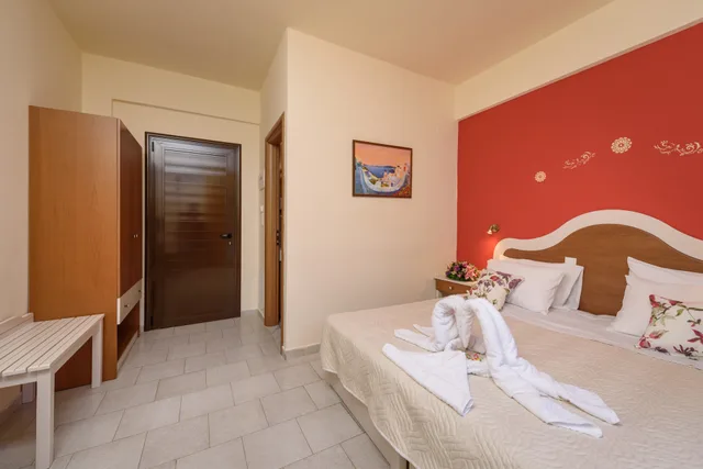غرفة قياسية بسرير مزدوج أو سريرين منفصلين، Antigoni Hotel 2/6