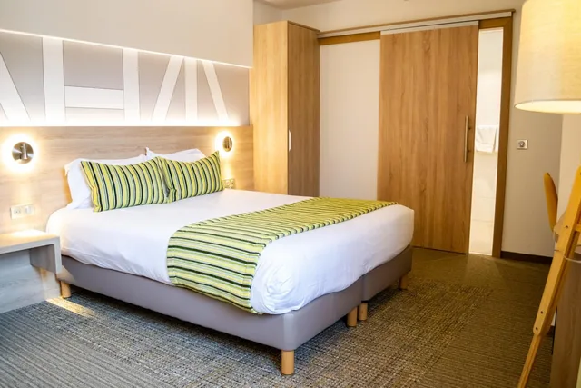 Standard, Queen Bed, HOTEL AU BOEUF 1/1
