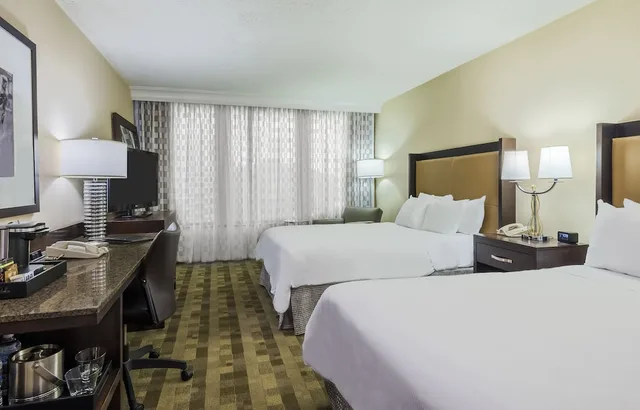 Executive, 2 Queen Beds, Bay View، Hilton St. Louis at the Ballpark 7/10