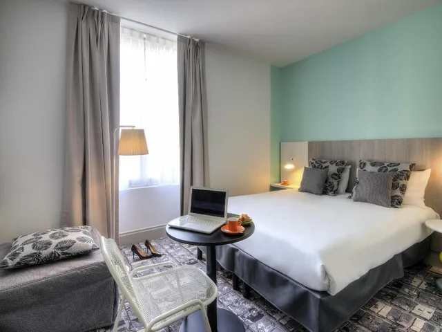 Standard, Sofa, Ibis Styles Nice Centre Gare 1/6