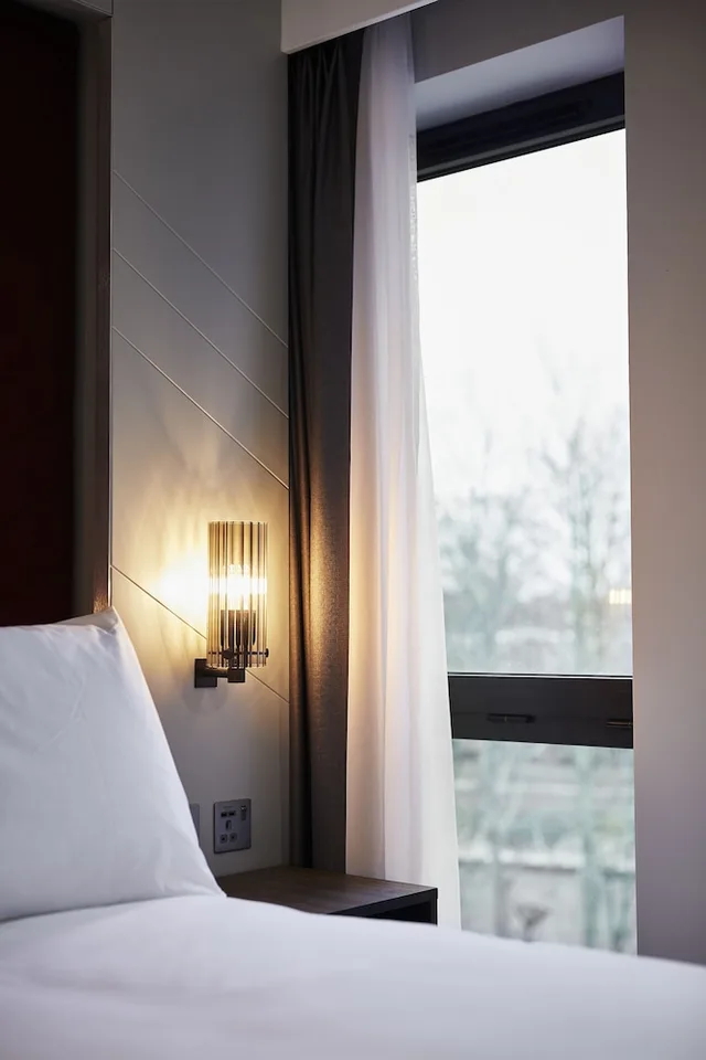 غرفة غراند بسرير كينج بإطلالة، Roomzzz York City 3/5