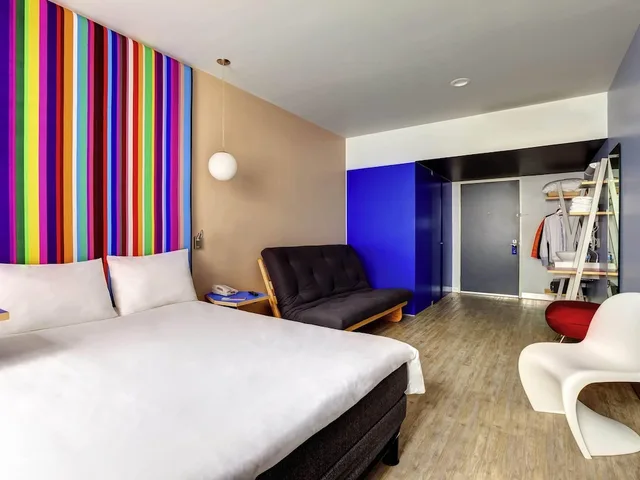 جناح بسرير مزدوج مع أريكة، Ibis Styles Mexico Reforma 1/2