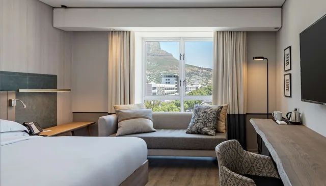غرفة مزدوجة بسرير كينج، Hyatt Regency Cape Town 4/9