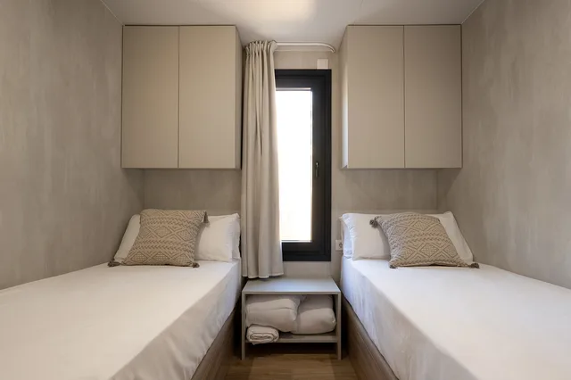 بنغل، Talaia Plaza Ecoresort 2/2