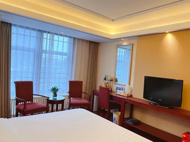 Superior, King and Queen Bed, GreenTree Inn Beijing Haidian District Lincui Road Hotel 3/3