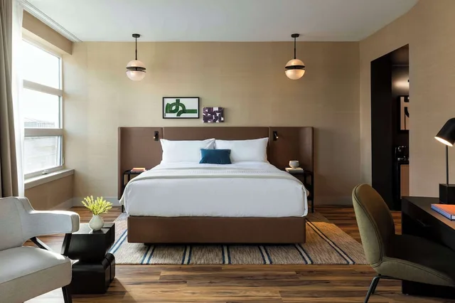 Broadway, Suite, King Bed، Kissel Uptown Oakland, in the Unbound Collection by Hyatt 2/10