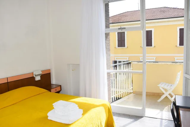 غرفة قياسية بسرير مزدوج أو سريرين منفصلين، Hotel Suprem 1/8
