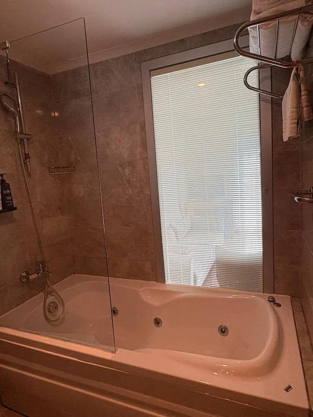 جناح جونيور بسرير مزدوج مع أريكة، Parion Hotel 4/4
