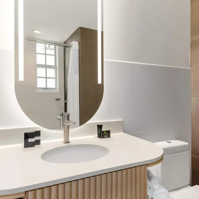 غرفة ديلوكس بسريرين منفصلين، Waldorf Towers South Beach 6/6