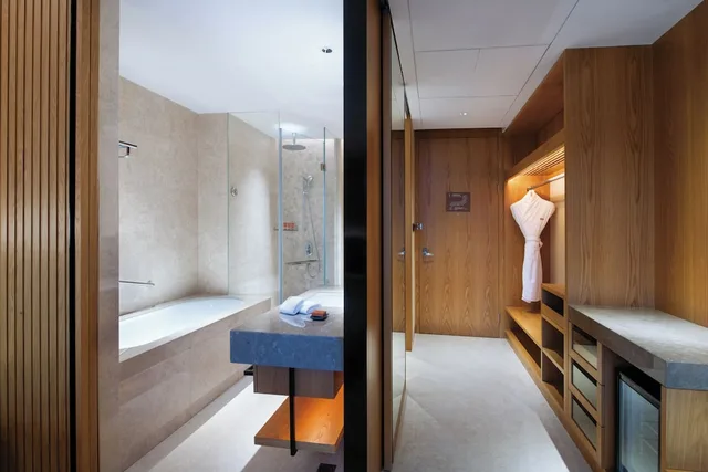 غرفة قياسية بسرير كينج، Crowne Plaza Huzhou 4/4
