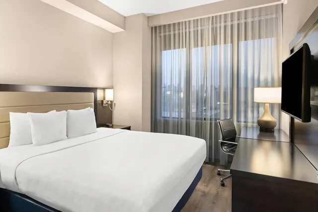 Upgrade, Efficiency, King Bed، Comfort Inn Prospect Park-Brooklyn 2/6