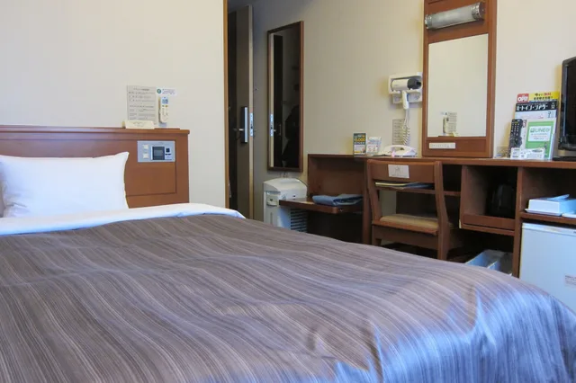غرفة بسرير نصف مزدوج، Hotel Route-Inn Tosu Ekimae 3/10