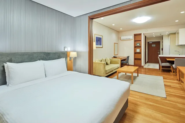 1 Bedroom, Executive, King Bed, Somerset Palace Seoul 1/10
